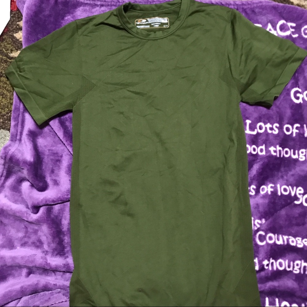 Champion short sleeve shirt